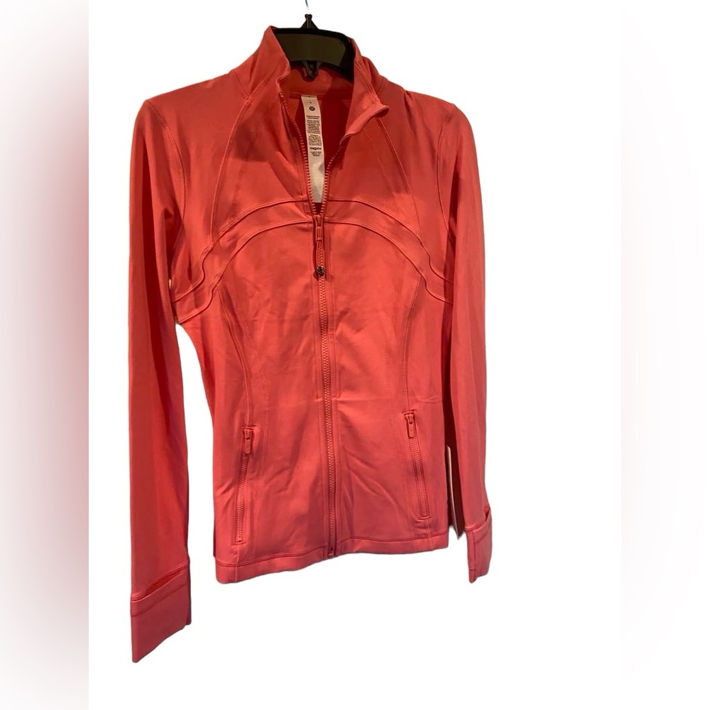 NWT Lululemon define jacket nulu Size 8